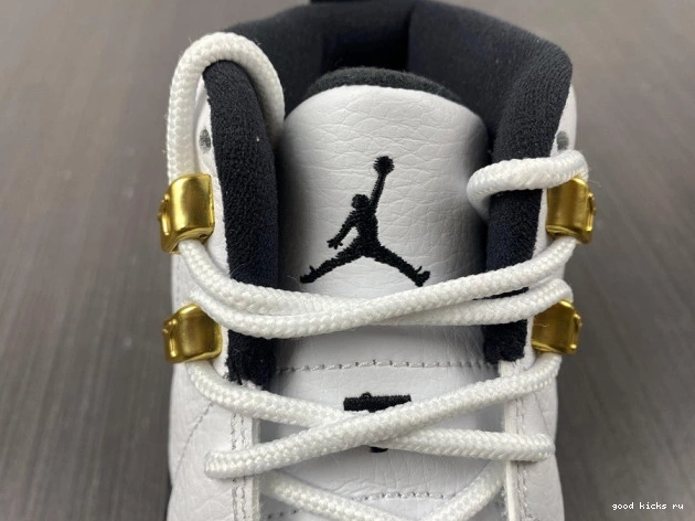 Taxi 130690-125 Retro Jordan (2013) 12 0818